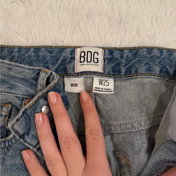 BDG Jeans - Picture 3 of 3